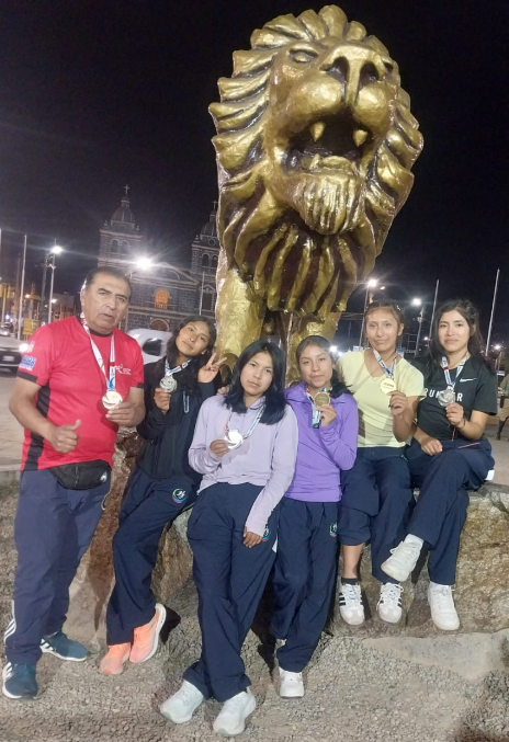 Trinfo del equipo de atletismo NSC en JEDP 2026, etapa Macroregional - Huánuco